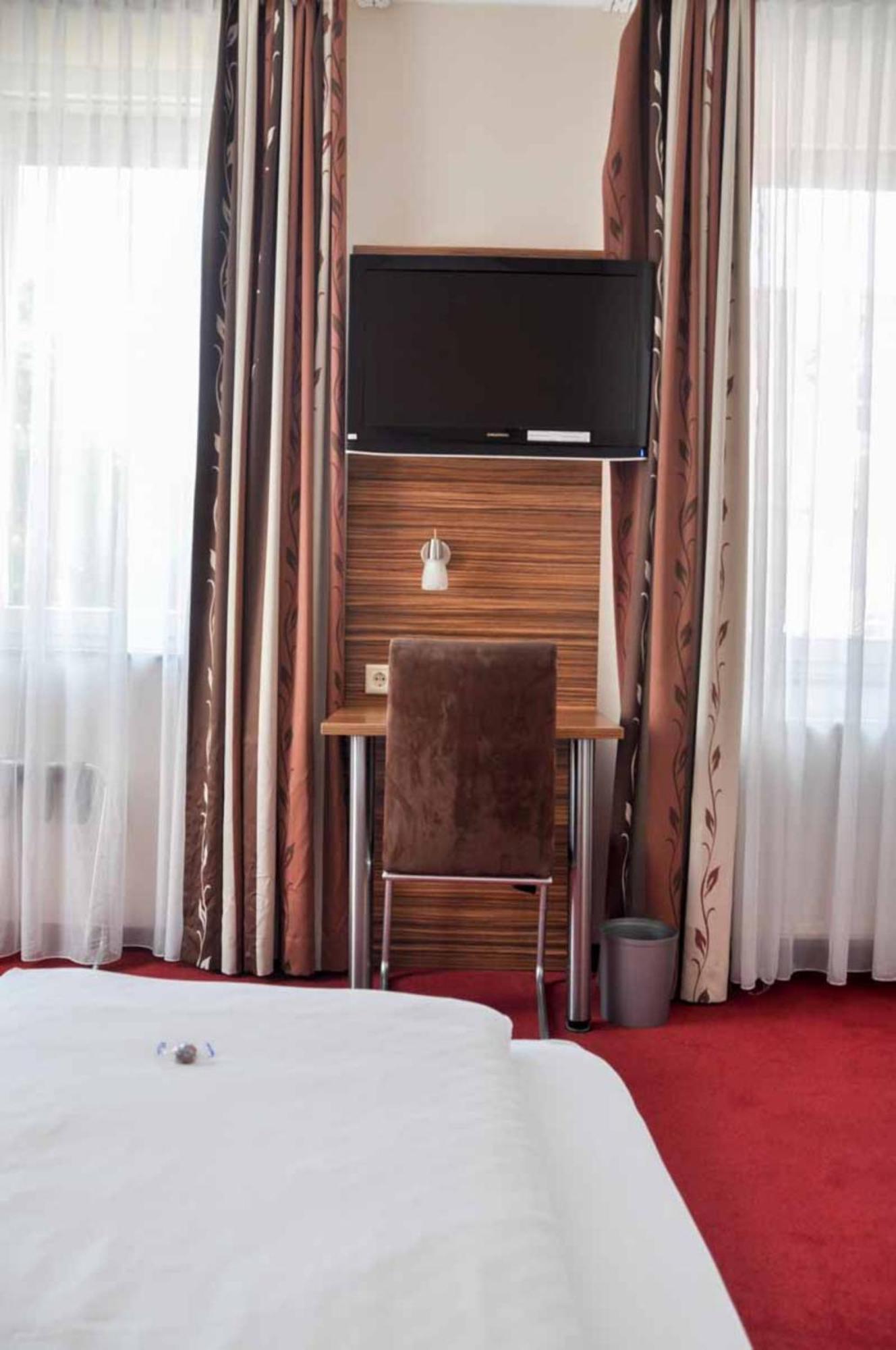 Erde Hotel Erlangen Exteriör bild