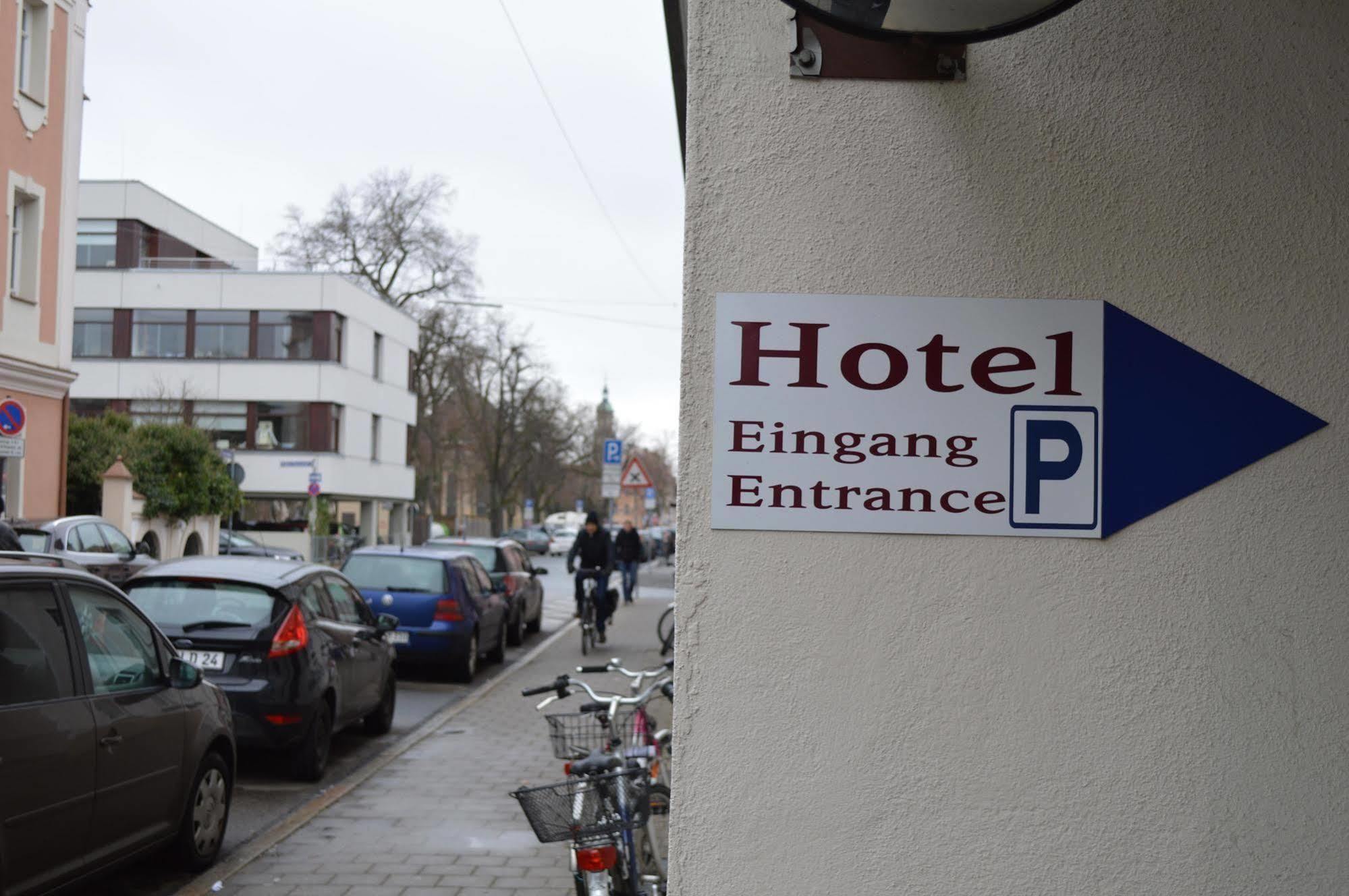 Erde Hotel Erlangen Exteriör bild